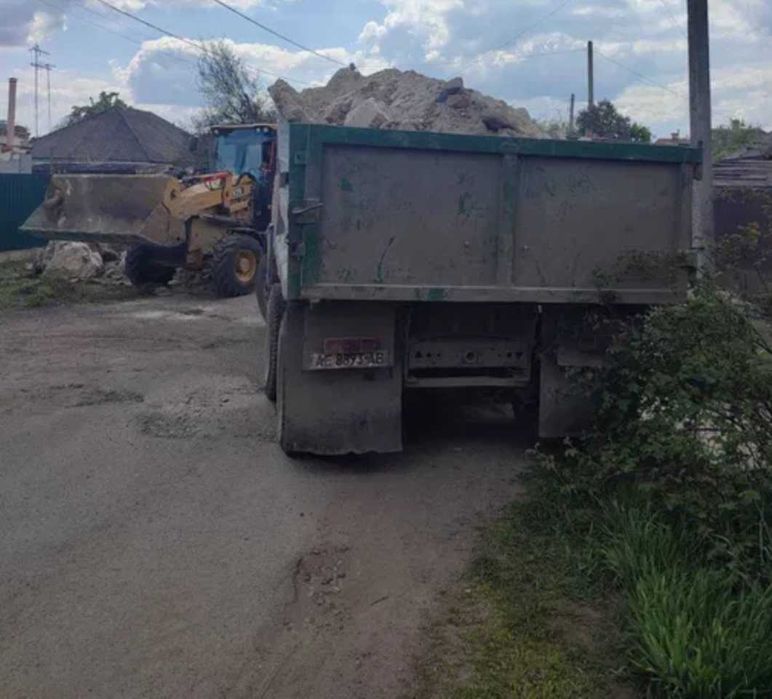 Уборка снега ЭКСКАВАТОР расчистка /  Трактор + КАМАЗ / Вывоз Снега