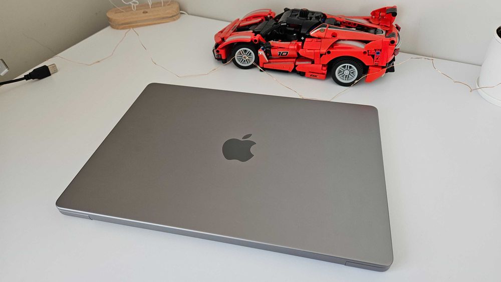 MacBook Pro 14" 2021 | M1 Pro | 16 GB | 512 GB SSD