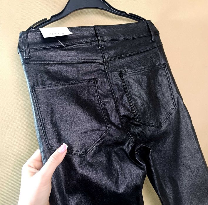 Vila spodnie damskie czarne ekoskóra nowe legginsy woskowane M