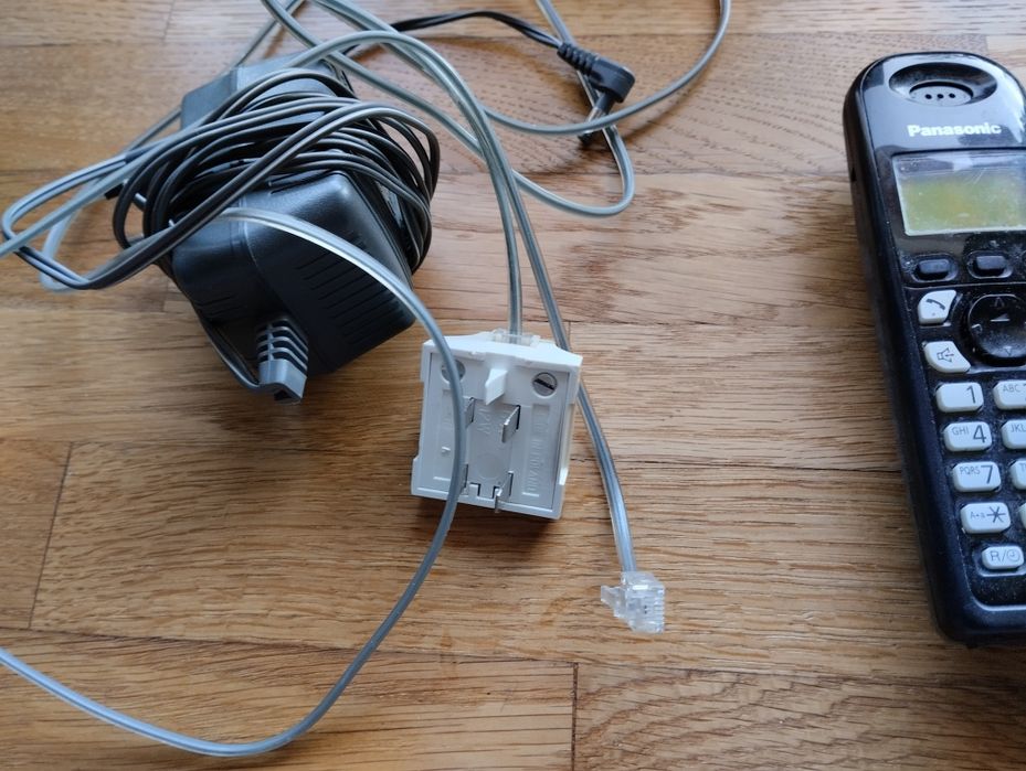 Telefon stacjonarny bezprzewodowy cyfrowy Panasonic