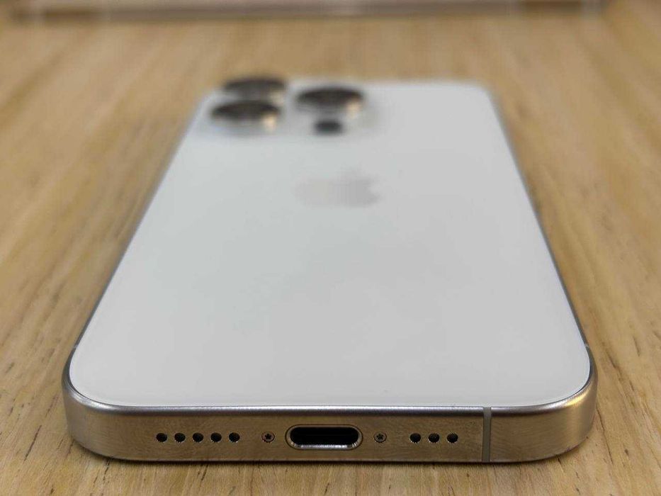 /13331/iPhone 15 Pro 256GB White Titanium Обмін Гарантія