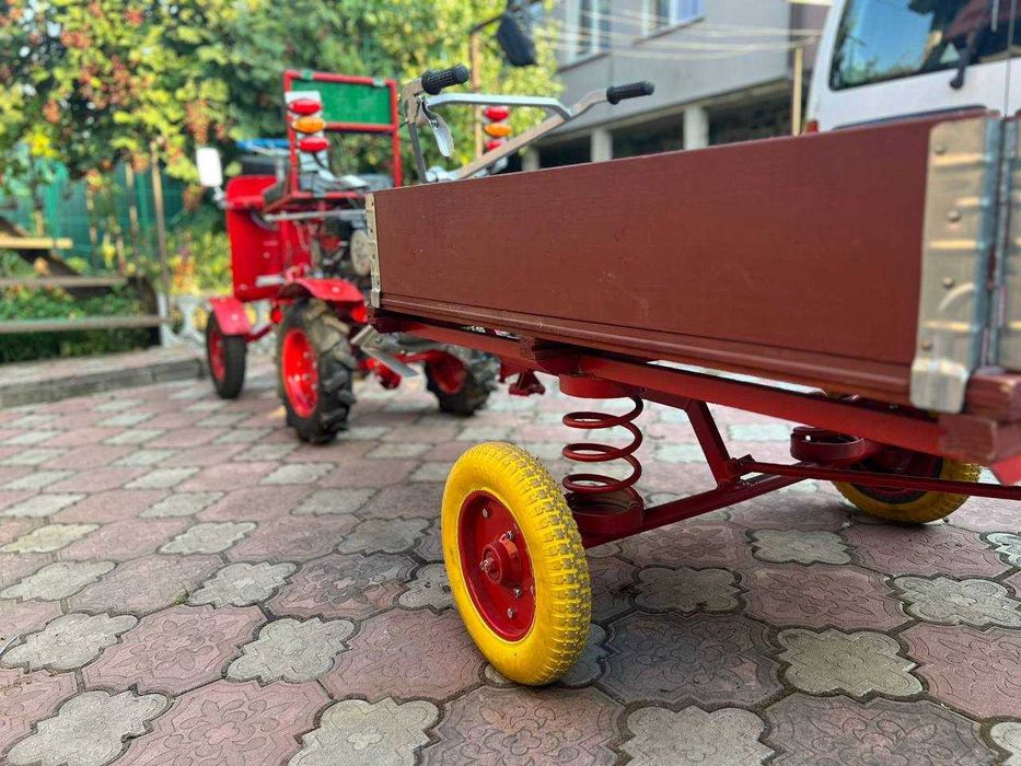 Трактор з плугом, фрезою, причепом: 50 000 грн. - Трактор ...