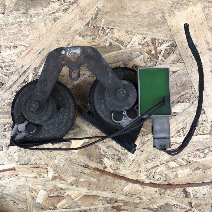 Оригінальний сигнал Renault Laguna 3 Scenic 3 Megane 3 двойний клаксон