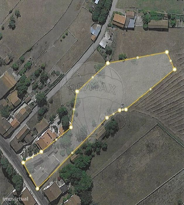 Moradia T4 para venda