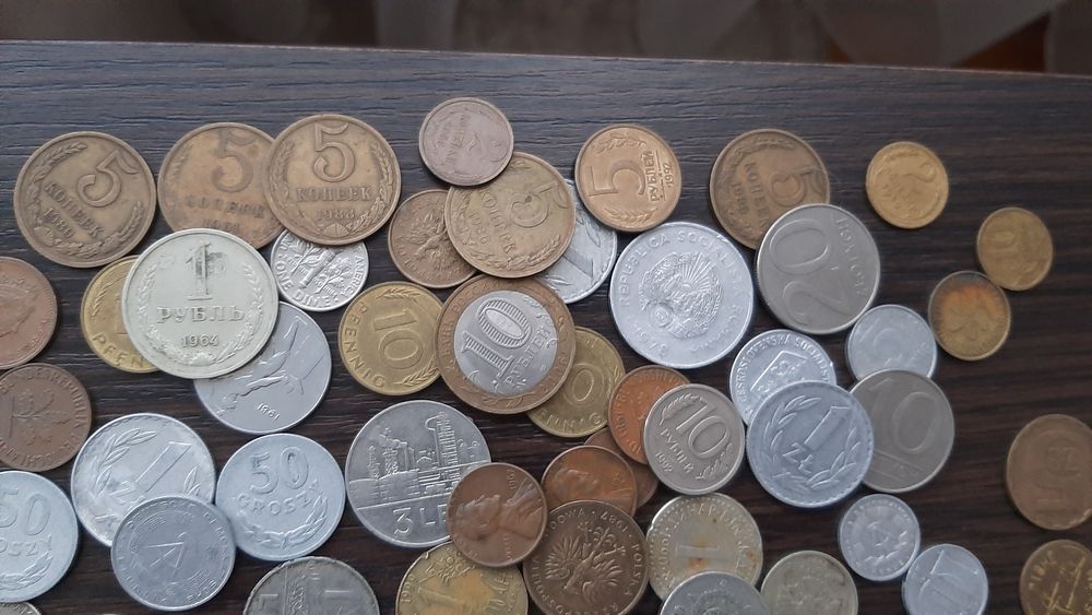 Набор монет разных стран