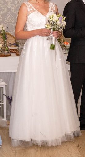 Suknia ślubna biała literka A księżniczka