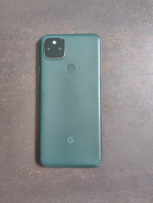 Pixel 5A — живий, чорний екран