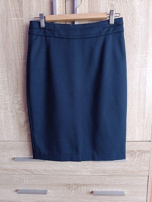Granatowa spódnica