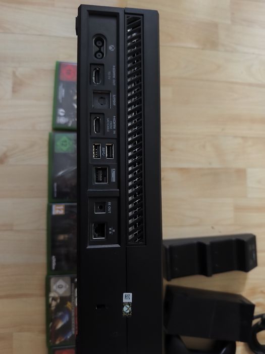 Xbox one 500gb 5gier