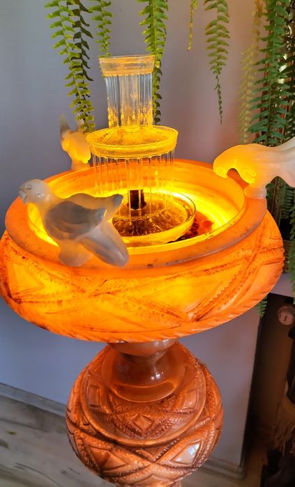 Fontanna, lampa, poidło dla ptaków alabaster