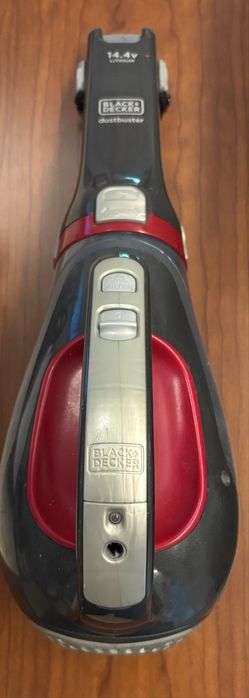 Black+Decker Dustbuster. pouco usado, em bom estado. Bateria de lithium de 14,4v