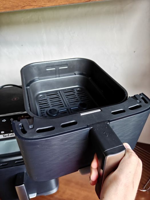 Air Fryer Tefal pionowy