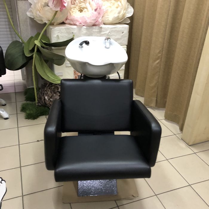 Мийка і крісло перукарське в комплекті