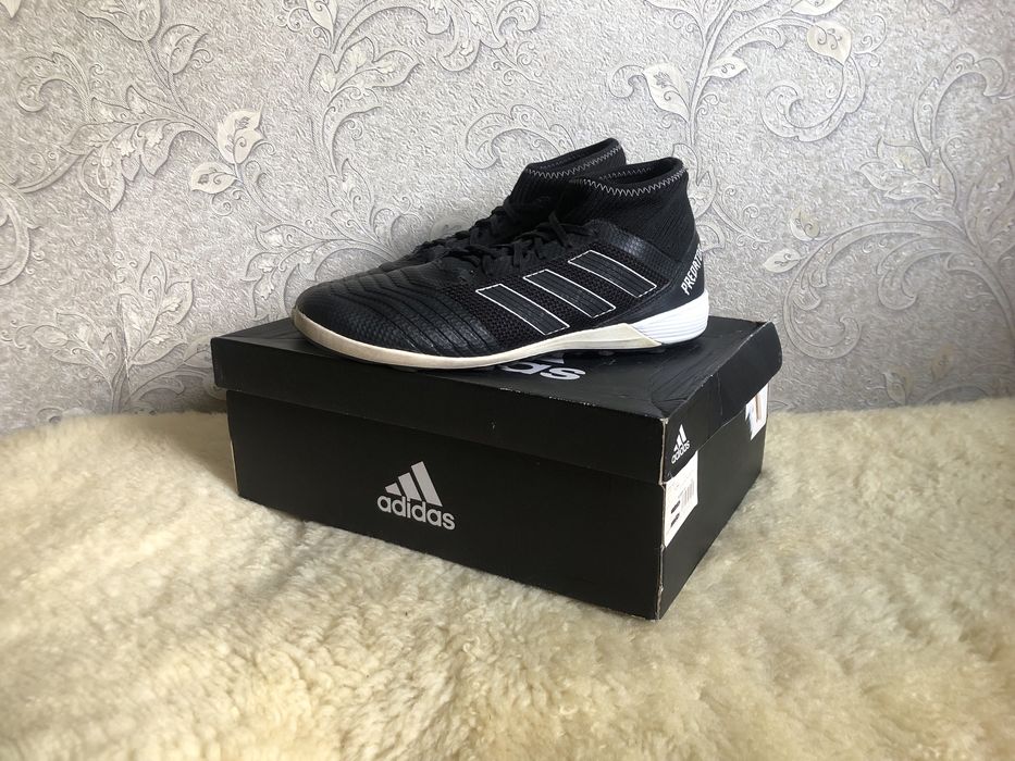Оригінал! Сороконожки, футзалки Adidas Predator 42 41,5 41 26,5 26