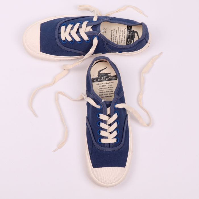 Продам женские фирменные кеды Lacoste