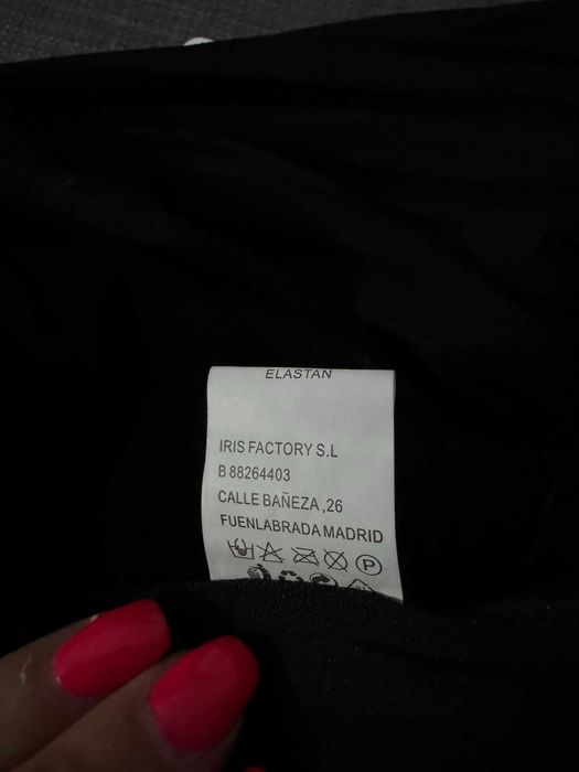 Pantalona preta Plissada