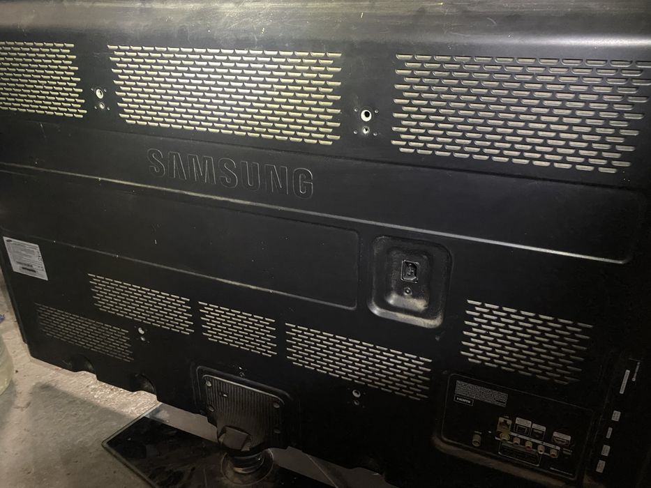 Телевизор Samsung PS51E557D1K