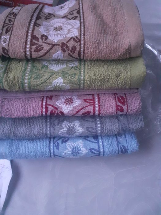 Набір рушників та рушники для лиця