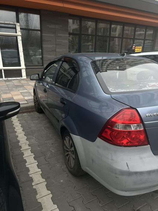 Авто Шівролє авео