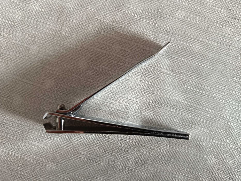 Duży obcinak do paznokci