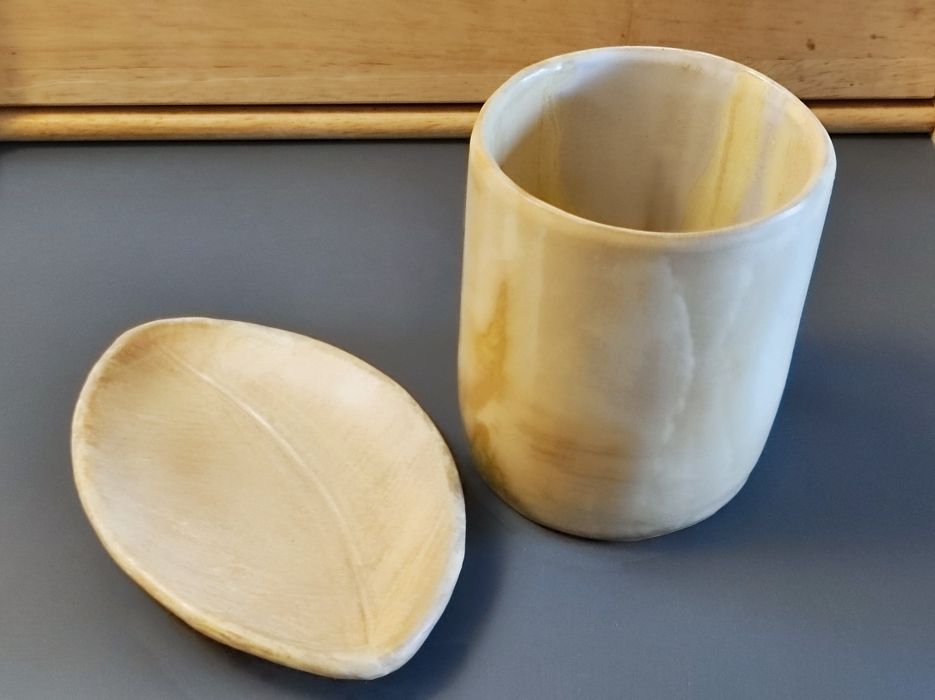 Mydelniczka ceramiczna handmade rękodzieło beż nerikomi
