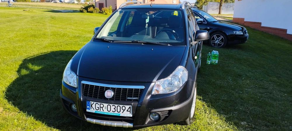 Samochód Fiat sedici
