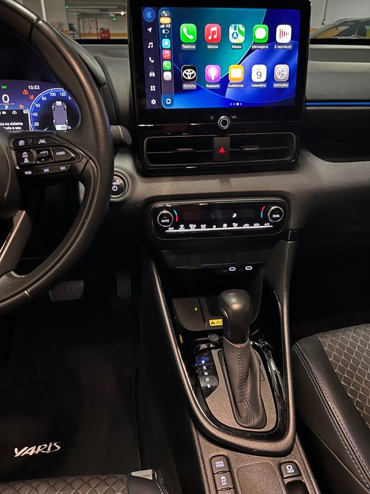 Toyota Yaris Hybrid Versão Luxury Full Extras