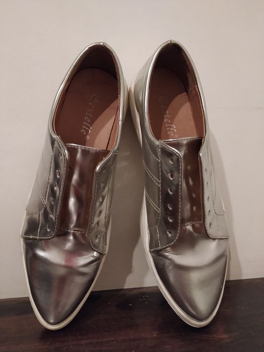 Srebrne buty damskie