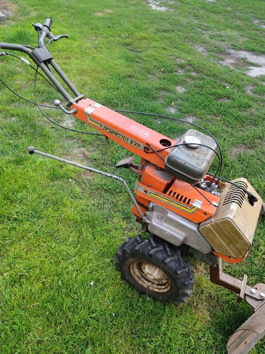 Traktorek Fortshritt E930