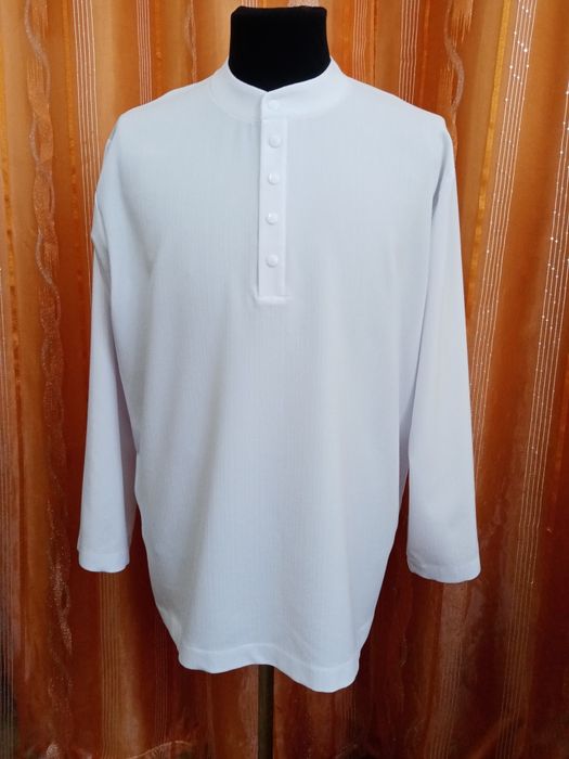 Мужская рубашка с воротником-стойкой