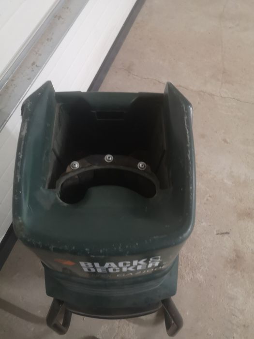 Rębak ,rozdrabniacz do gałęzi 2,1 kw.