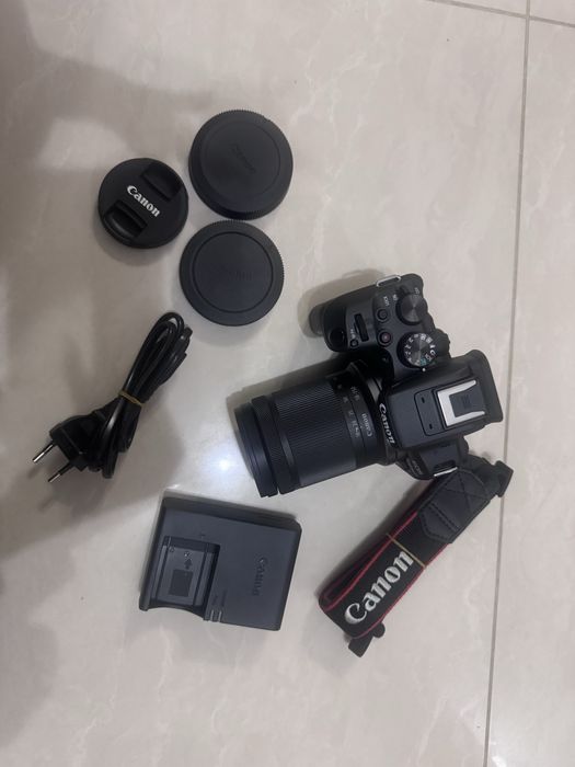 Canon EOS R10 + RF-S 18-150mm F3.5-6.3 IS STM — новий