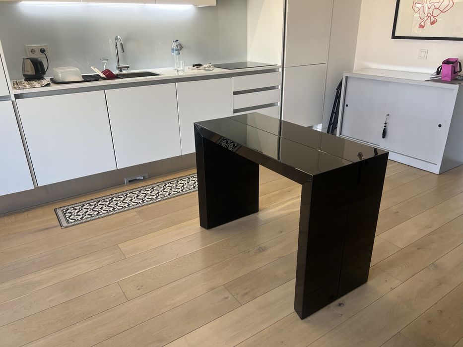 Mesa consola Roche-Bobois extensível Daquacryl Preto