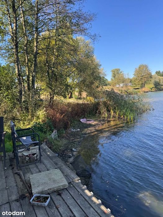 Działka nad jeziorem z własną linią brzegową - Malerzowice Wielkie