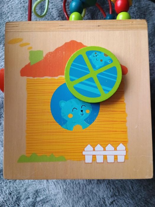 Kostka edukacyjna z przeplatanką