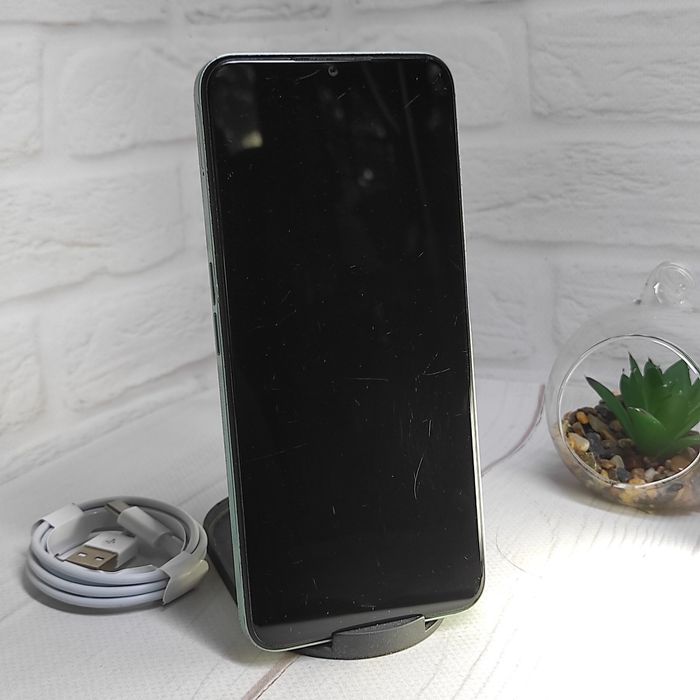 Продам телефон Realme C35 4/128Gb в гарному стані