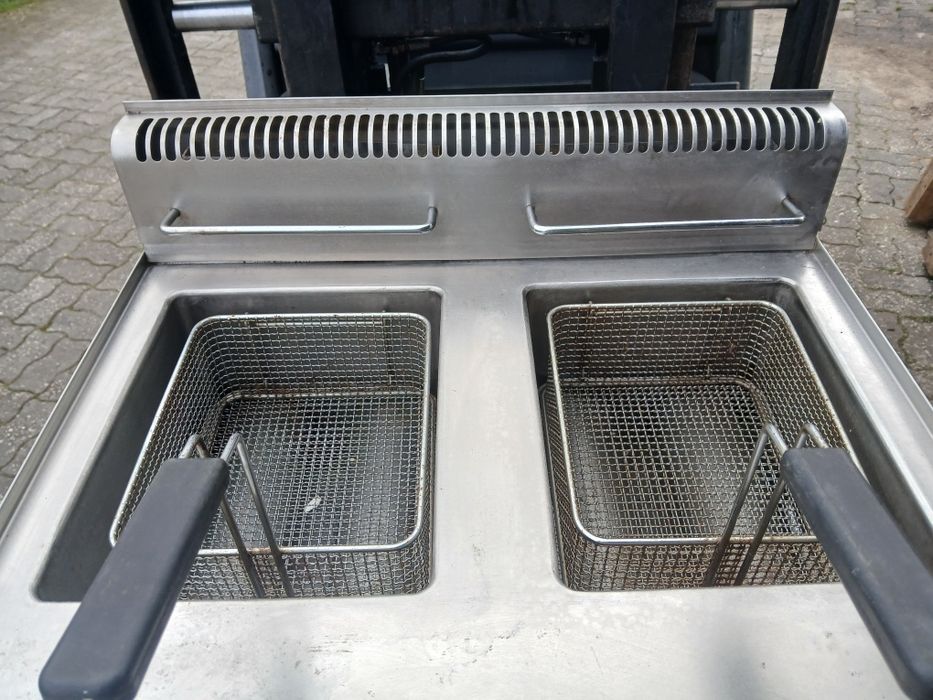 Fritadeira gaz pouco uso 8l+8l