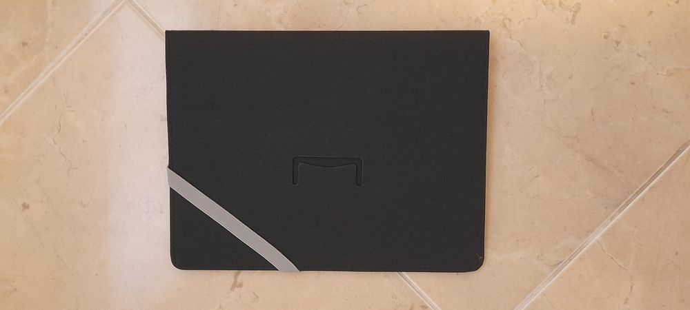 Capa universal para Tablet / ipad - 27 x 21 cm