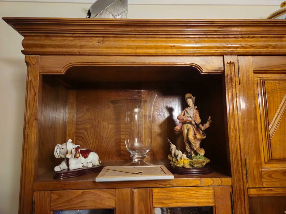 Móvel de Sala em Madeira Maciça (2 Corpos) – Excelente Estado