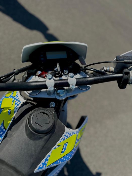UM DSR 125