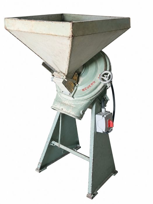 Śrutownik bijakowy niemiecki Neuero 7.5kw
