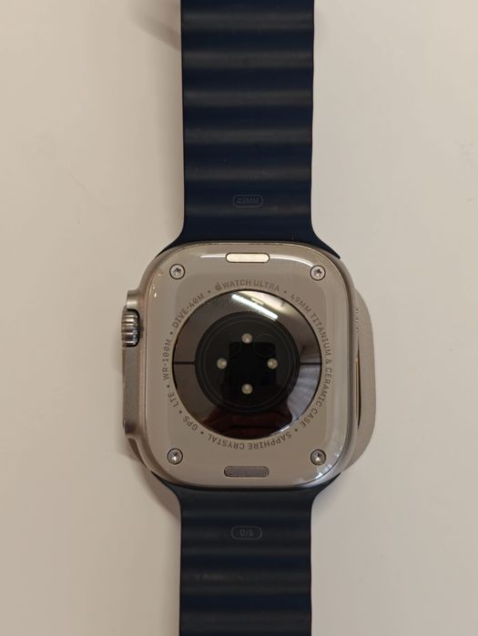 Apple Watch Ultra 2 Titanium 49mm
