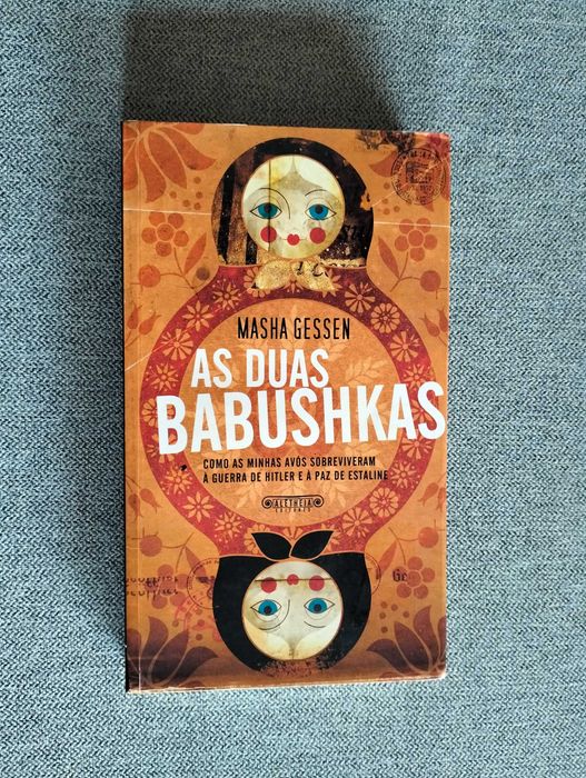 Livro "As duas Babushkas" de Masha Gessen