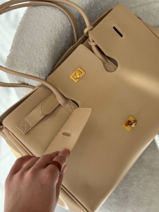 Сумка Balenciaga  Без коробки  4990 грн