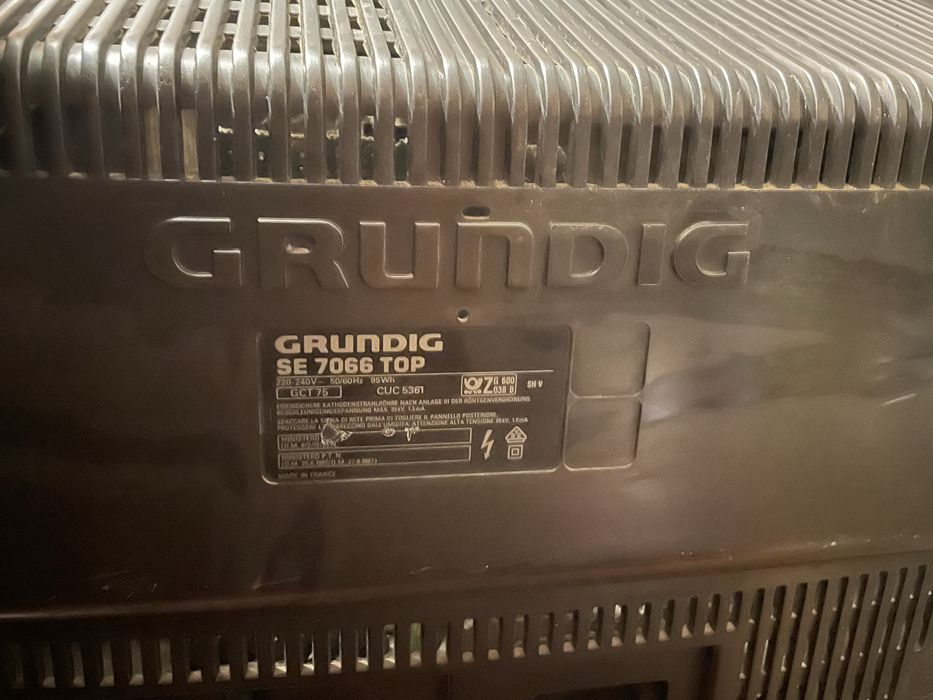 Телевізор GRUNDIG німецкій телевізор 25 дюймів