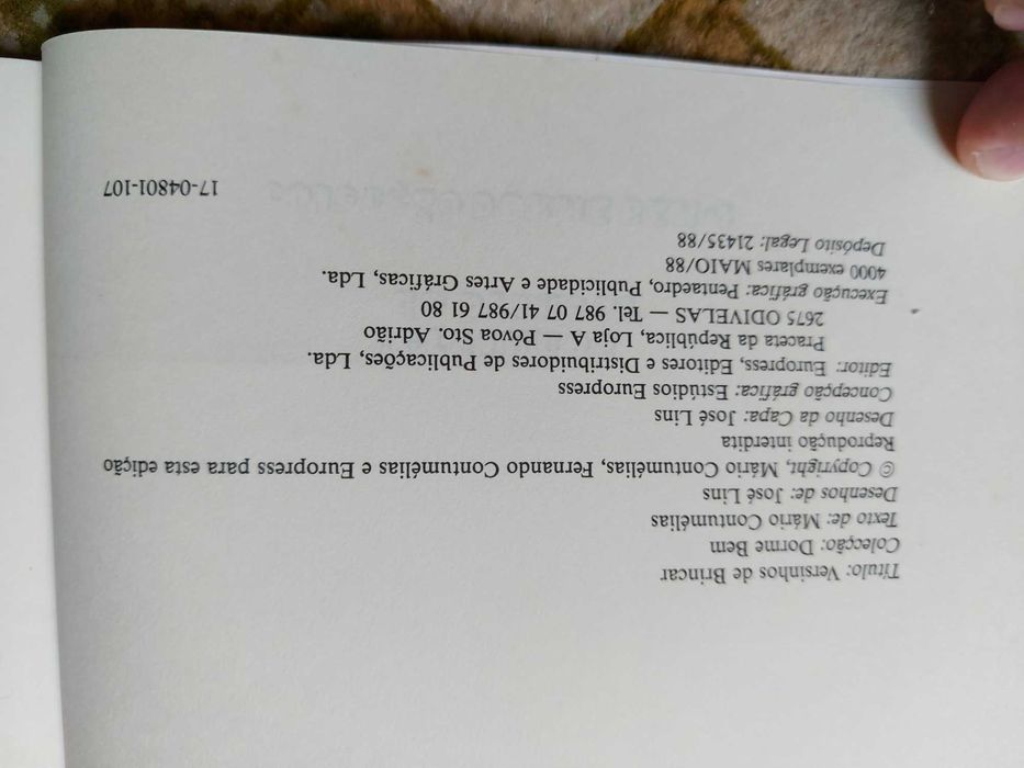 Livro versinhos de brincar