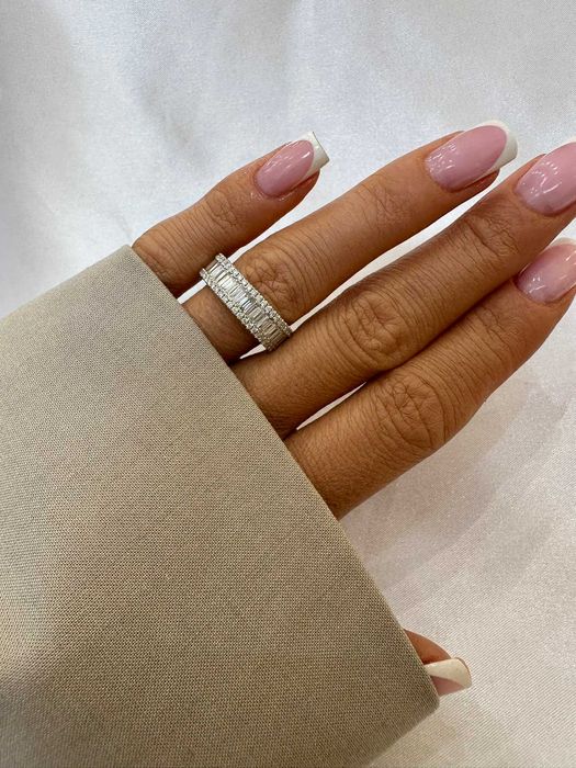 Obrączka z diamentami naturalnymi 1.94 CT Infinity bagiety