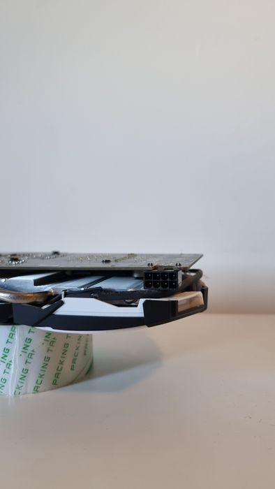 Placa gráfica MSI GeForce GTX 1060 Armor 3GB