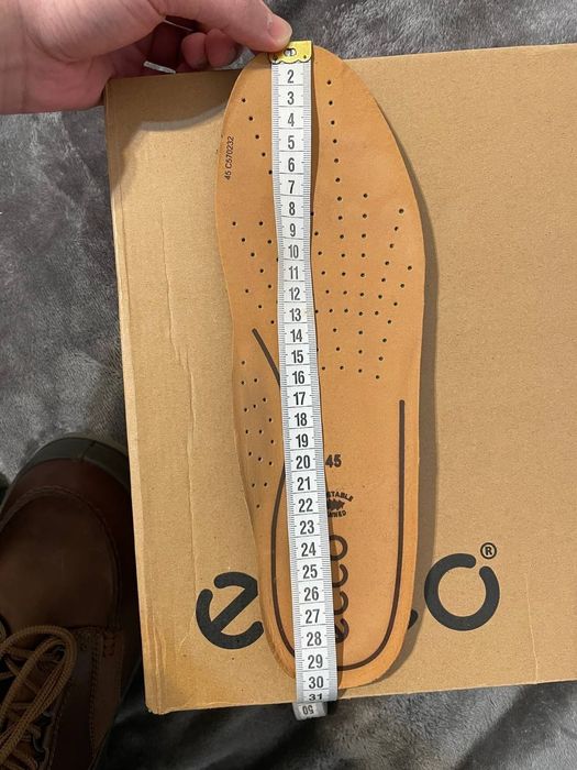 Męskie buty ECCO Track 25 w rozmiarze 45
ECCO Track 25.