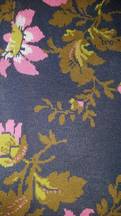 Sweter XS w kwiaty